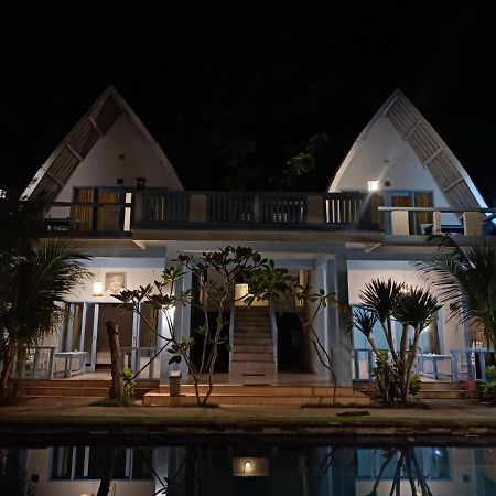 Silversky Bungalows Гили Траванган Экстерьер фото